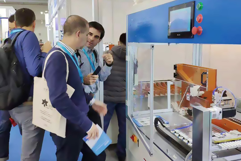 参加2018深圳锂电技术展